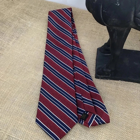 Joseph A. Bank Men’s Reserve Striped 100% Silk Tie NWT - Picture 3 of 6